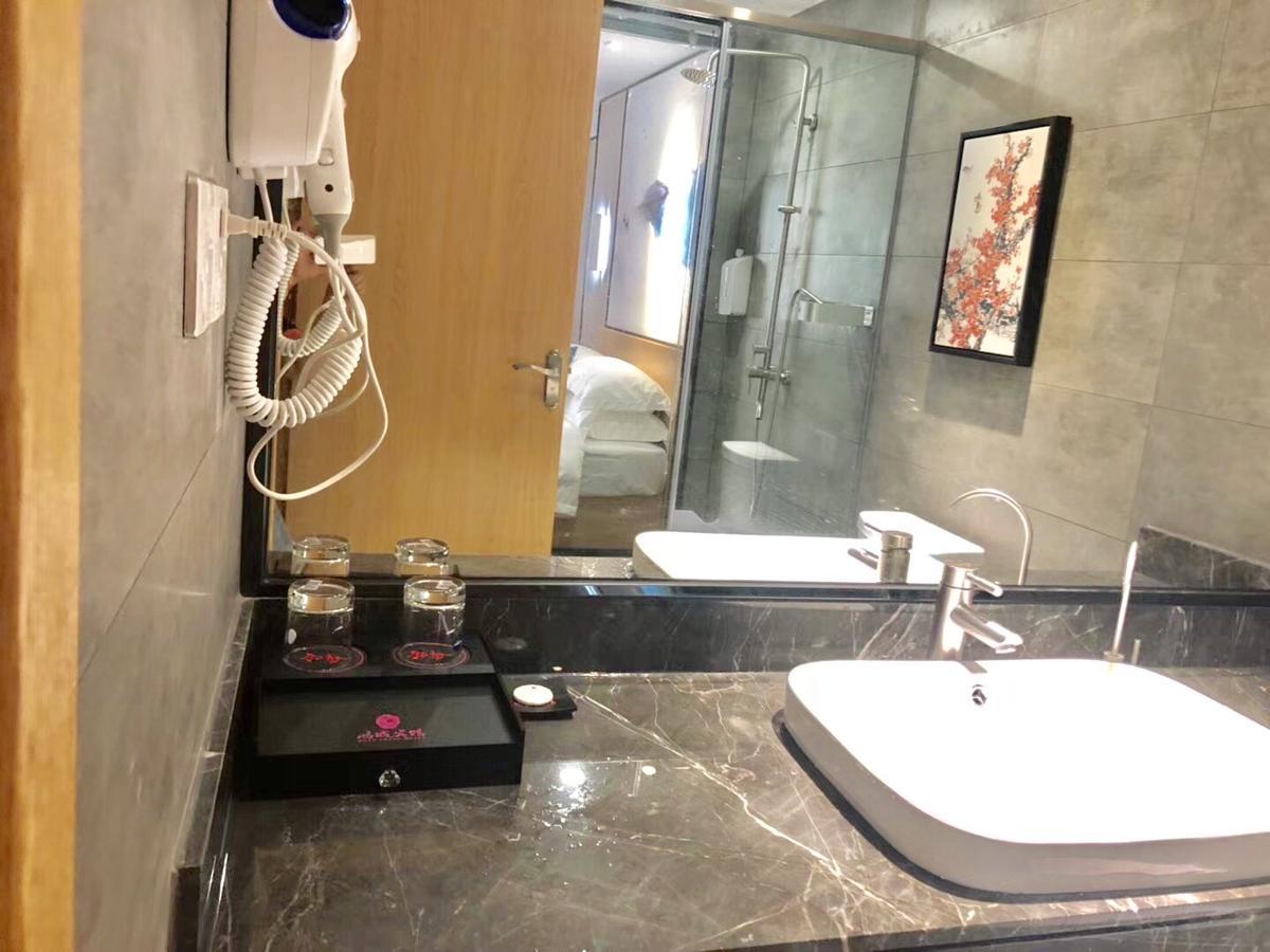 Guangzhou Hongcheng Hotel Bagian luar foto